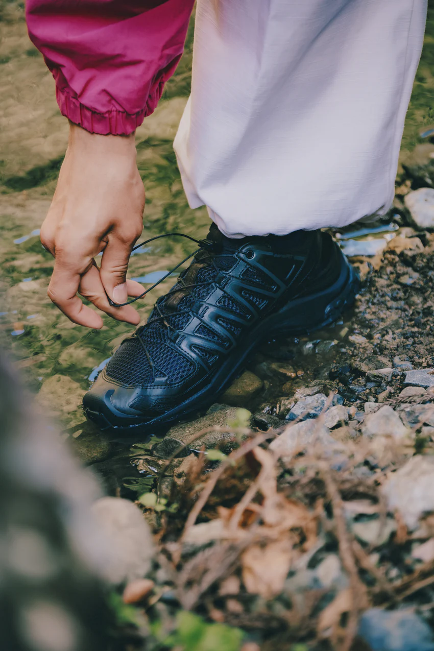 サロモン XA Pro 3D Amphib ブラック 水辺で使用